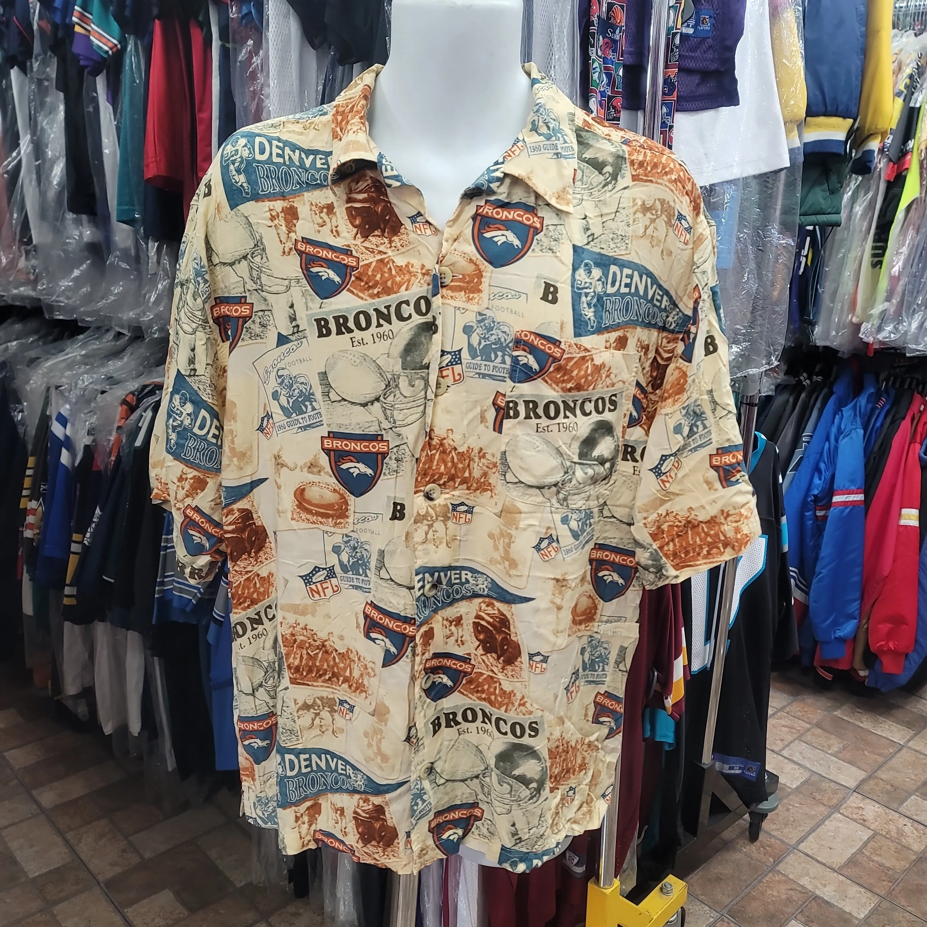 Vintage DENVER BRONCOS NFL Rayon Hawaiian Shirt L